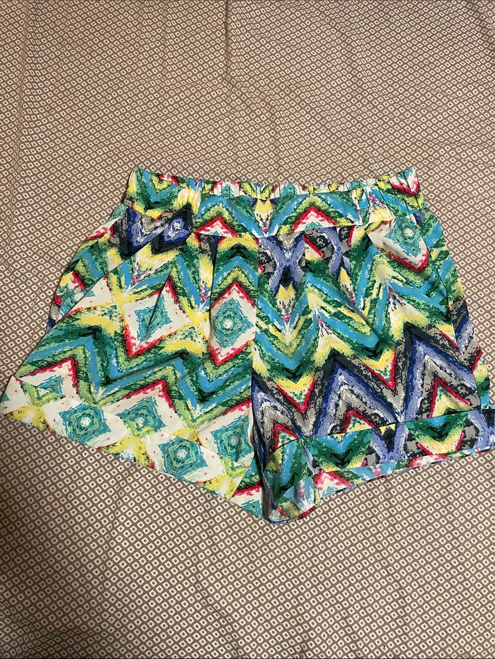 High-Waist Chevron Print Summer Shorts - Multicolor